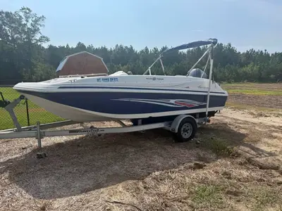 Hurricane SunDeck Sport Boat with Yamaha Four Stroke Engine
