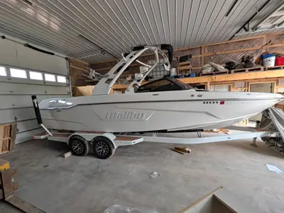 2020 Malibu Wakesetter LSV 25