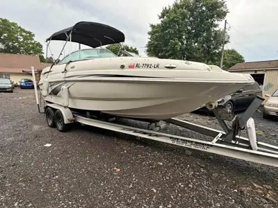 2007 Chaparral bote