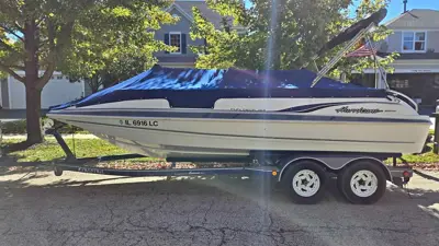 2000 Hurricane Fun Deck 201 – Low Use, Runs Great, Winterized, Indoor Stored, Trailer Included
