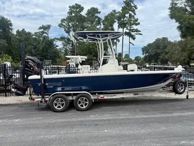 2026 Pathfinder 2200 trs