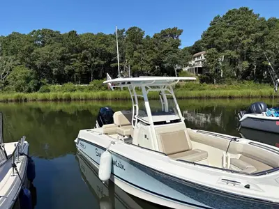 2021 Boston Whaler 230 Outrage