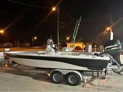 2008 Nautic Star 24’
