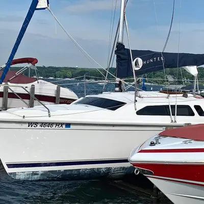 2003 Hunter 240 Daysailer