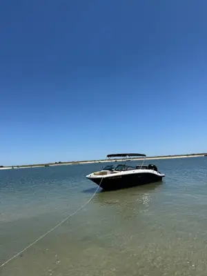 2022 Sea Ray SPX 210