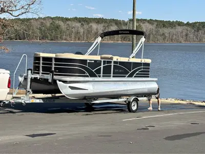 2017 Sylvan 820 Mirage