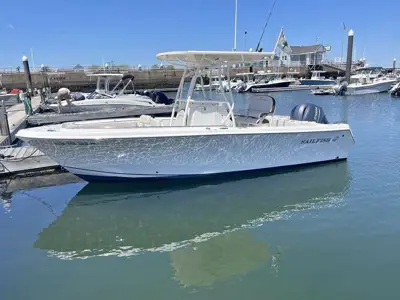2022 Sailfish 220 CC