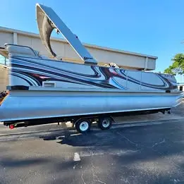 2002 CREST ULTRA ET HPT CRUISE