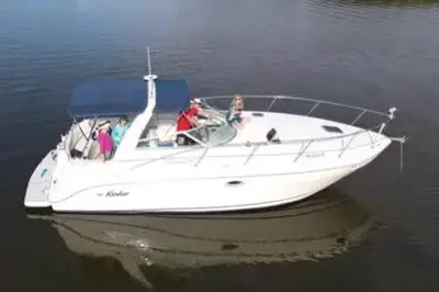 2000 Rinker 310 Fiesta Vee Express Cruiser