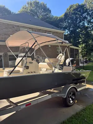 20’ express HB Bay Boat