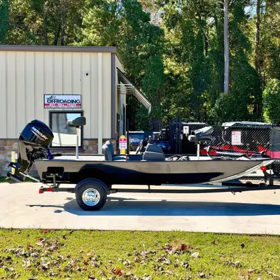 2024 Bass Tracker Classic XL with 30 HOURS