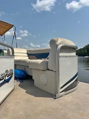 2001 Godfrey aqua patio