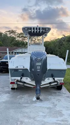 2022 Key West 239FS Center Console with Yamaha 300 V6, 107 hours of use