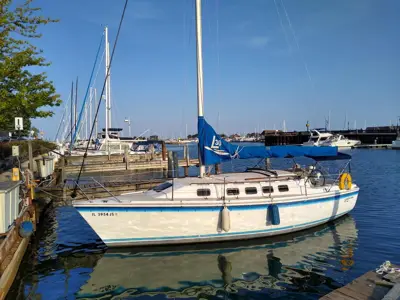 30' Laguna Yachts Laguna 30