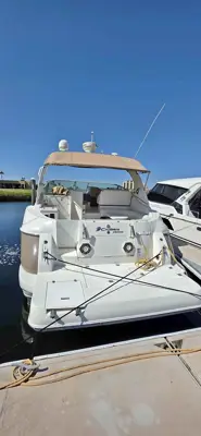 2007 Cruisers Yacht 370 Express twin Yanmar Diesel