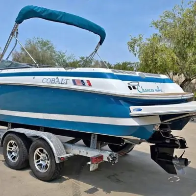 1995 Cobalt 252