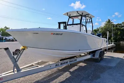 2025 Ocean Runner 29 Center Console