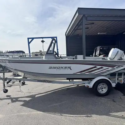 2020 Smoker Craft Pro Tracer 162