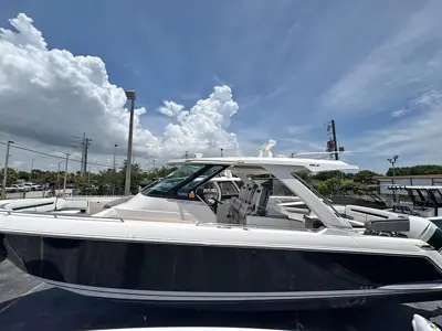 2019 Tiara 38 LS