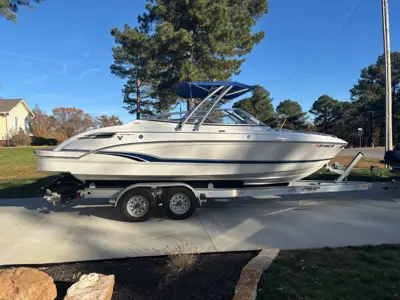 2005 Formula 240 Bow Rider