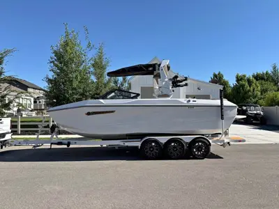 2026 Nautique G23