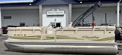 2008 Bentley Pontoons Prestige LC 220
