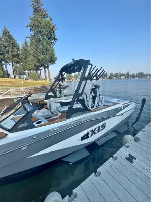 2024 AXIS malibu t220 surf boat