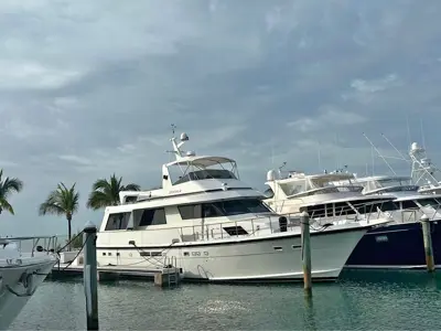 1990 67 hatteras cockpit motor Yacth rebuild engines naiad multisea just installed