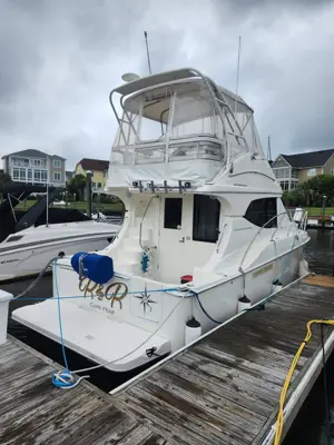 2007 Silverton 33 convertible