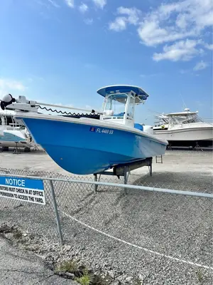 2020 EVERGLADES 243 CC