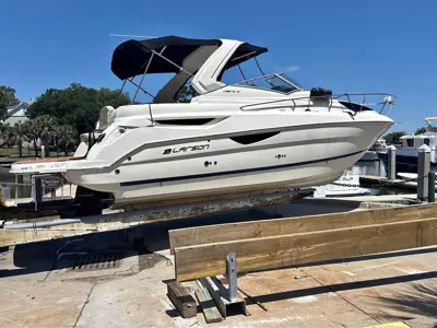 2016 Larson Cabrio 315