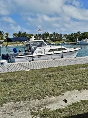 1968 Hattera cabin cruiser