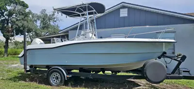 1993 21ft. OMC Quest center console