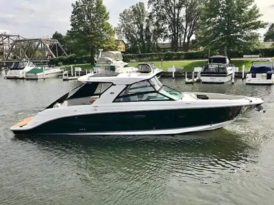 2020 Sea Ray 400 SLX