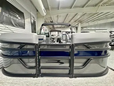 2026 BENNNINGTON 22 SSR LUXE