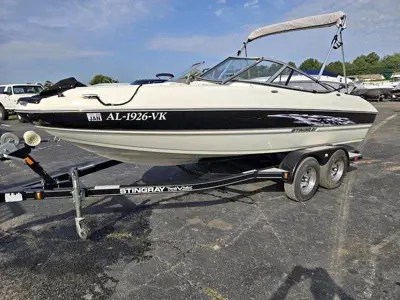 2012 Stingray 208LR