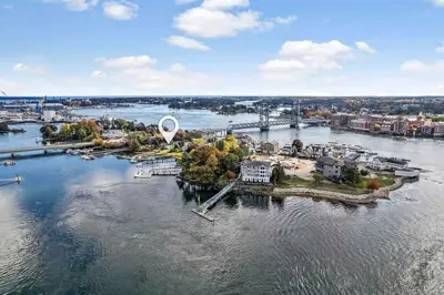 BOAT SLIPS AVAILABLE - PORTSMOUTH NH / KITTERY HARBOR