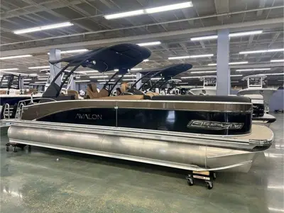 2026 Avalon 2585 Catalina Quad Lounger Shift