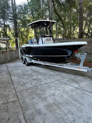 Key West 219 FS Center Console Boat