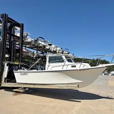 2017 Parker Boats 2120 Sport Cabin