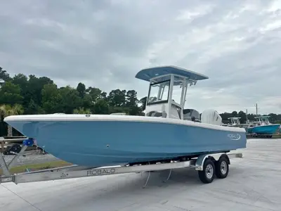 2027 Robalo 246 Cayman