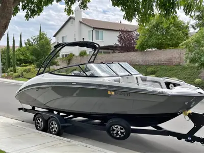 2020 Yamaha AR 240