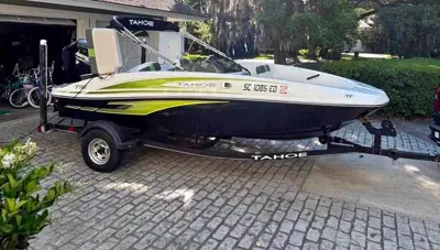 2023 Tahoe boat