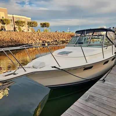 1985 TIARA 2700 Pursuit