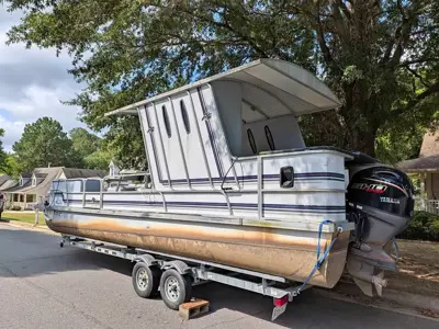 1991 Playcraft Voyager Pontoon Boat