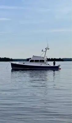 38’ Young Brothers NEW power with warranty