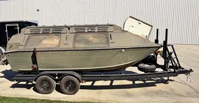 1992 Duck Boat tracker 18 deep v