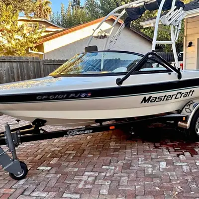 1998 Master Craft Prostar 190