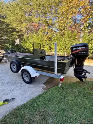 G3 1756 Center Console Boat