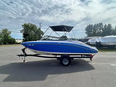 2025 Yamaha SX195